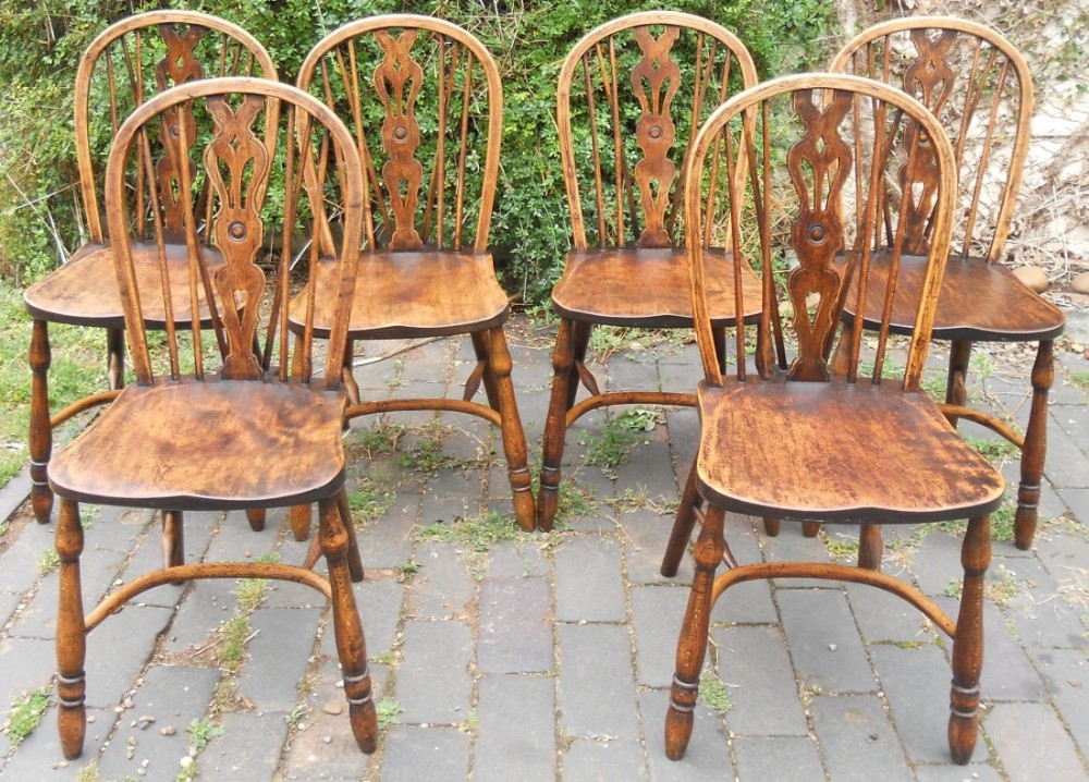 Set of Six Georgian Elm Kitchen Chairs 
