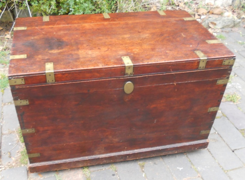 Mahogany Military Blanket Box