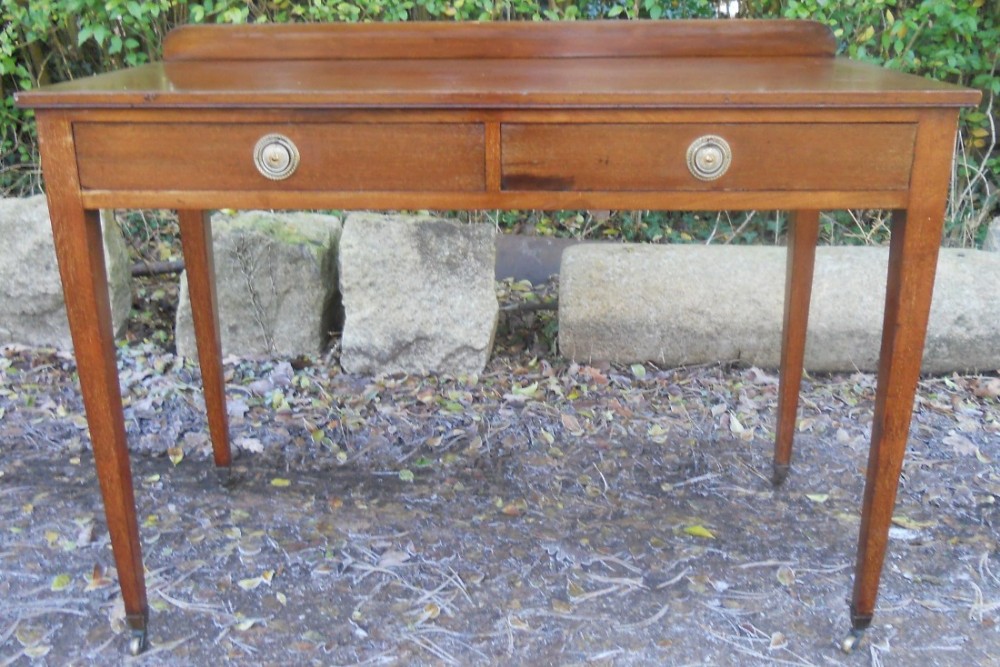 Edwards & Roberts Mahogany Side Table 
