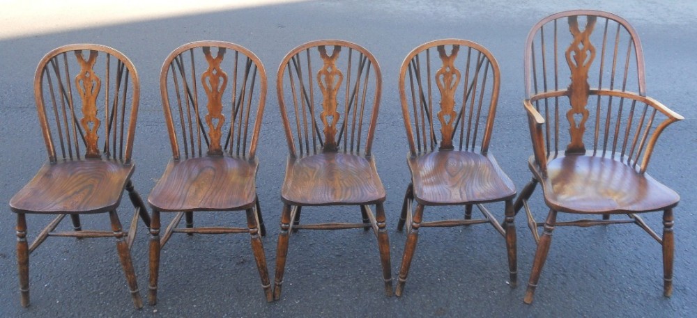 Set of Five Victorian Elm Windsor Kitchen Chairs 