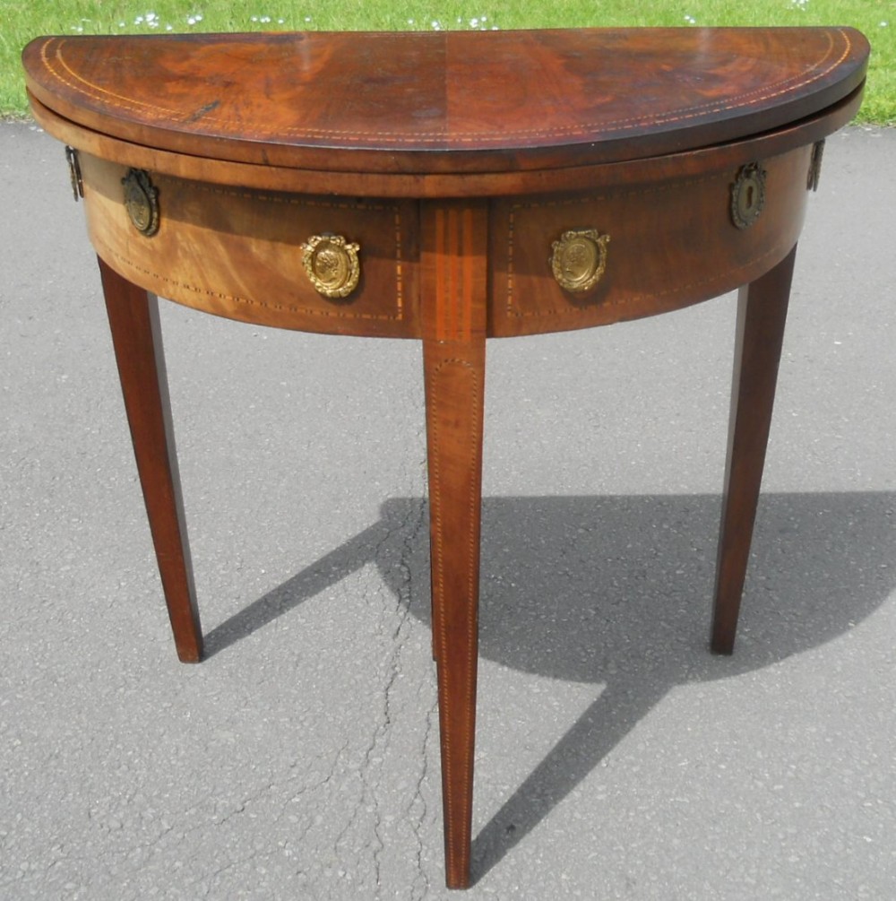 Georgian Mahogany Foldover Card Table 