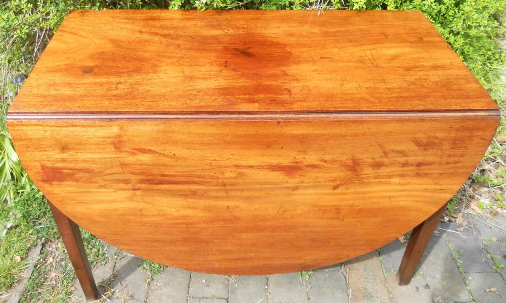 Georgian Mahogany Oval Dropleaf Dining Table  View VIII