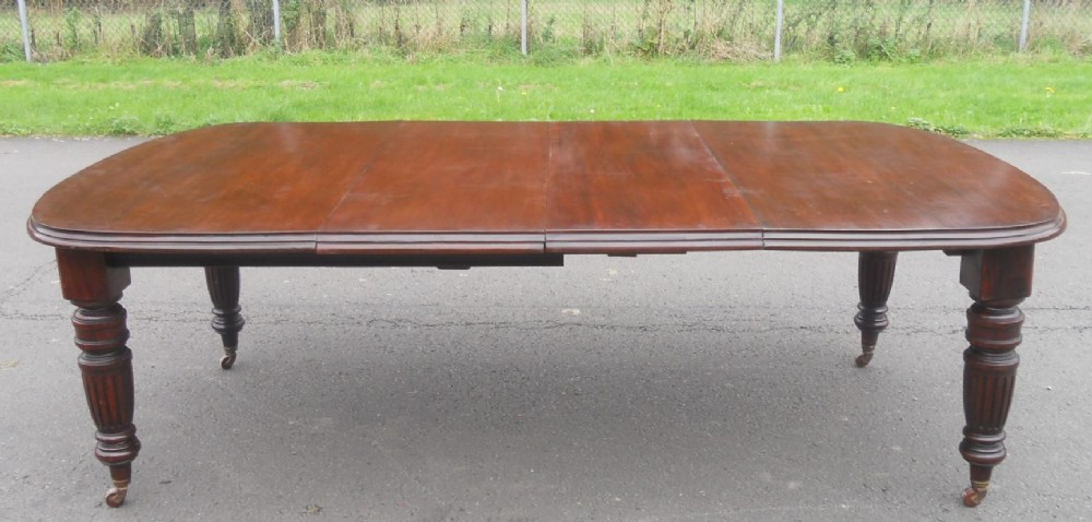 Victorian Mahogany Extending Dining Table to Seat Ten 
