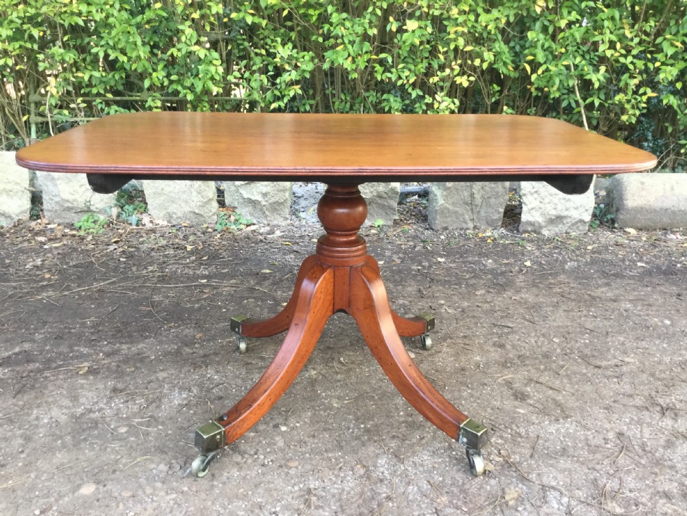 Georgian Mahogany Pedestal Breakfast Table View V