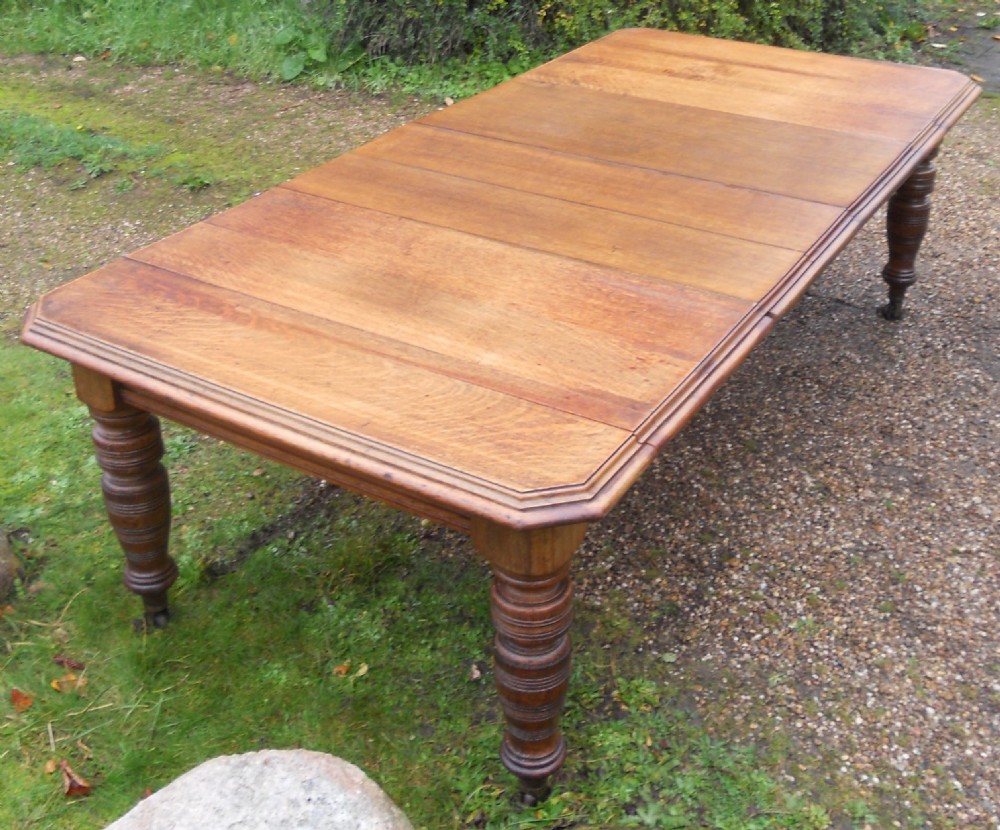 Edwardian Oak Extending Dining Table to Seat Ten People View VIII
