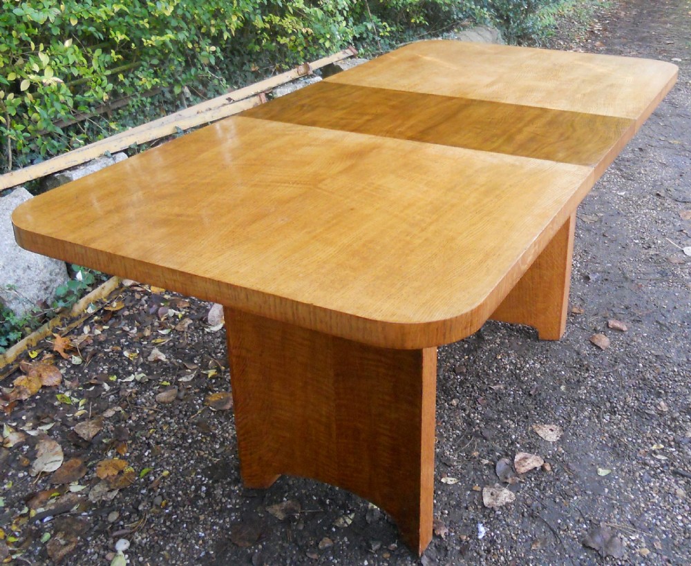 Deco Walnut Extending Dining Table to Seat Eight  View VI