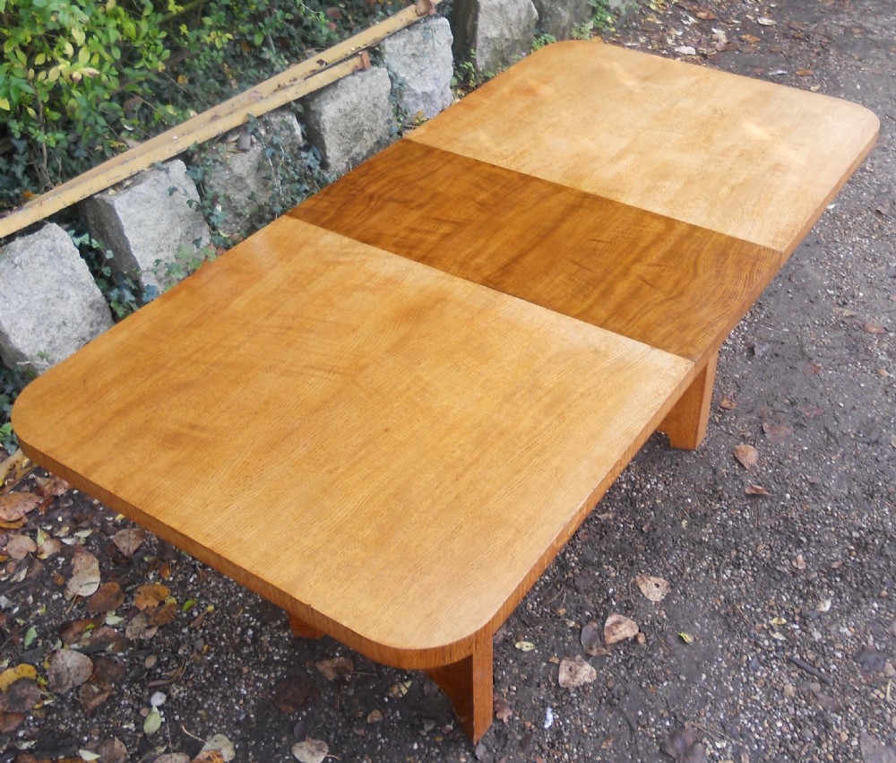 Deco Walnut Extending Dining Table to Seat Eight  View VIII