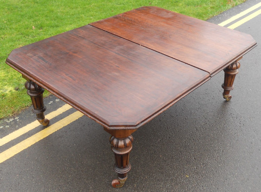 Victorian Mahogany Extending Dining Table (No Leaves) View VII