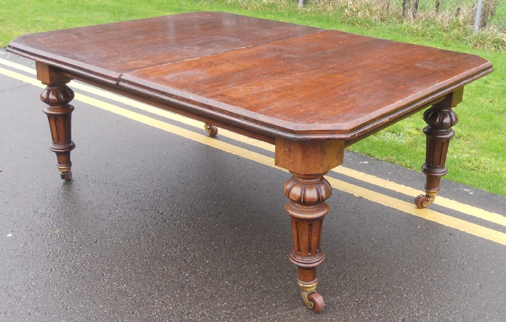 Victorian Mahogany Extending Dining Table (No Leaves) View IX