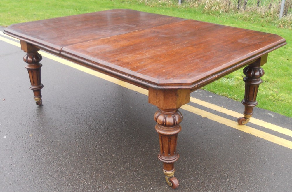 Victorian Mahogany Extending Dining Table (No Leaves) View X