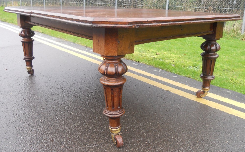 Victorian Mahogany Extending Dining Table (No Leaves) View XI