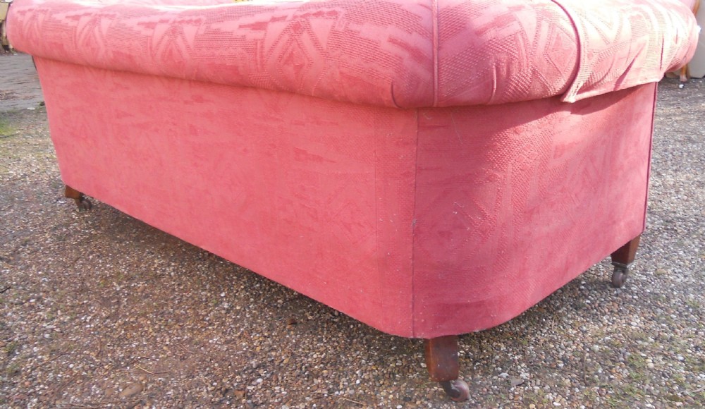 Edwardian Upholstered Chesterfield Settee View X