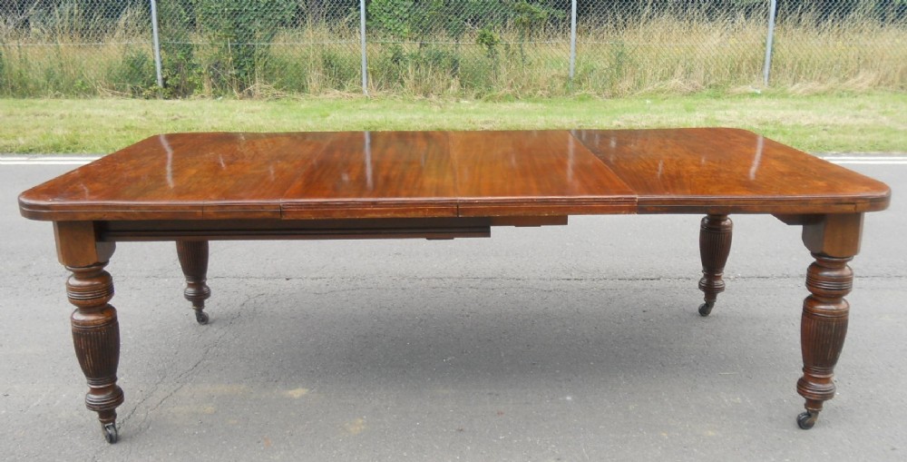 Edwardian Oak Extending Dining Table to Seat Eight 