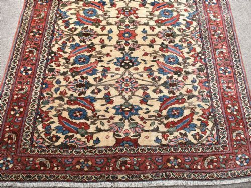 OLD BAKTIARI RUG - ADDITIONAL PHOTO 1