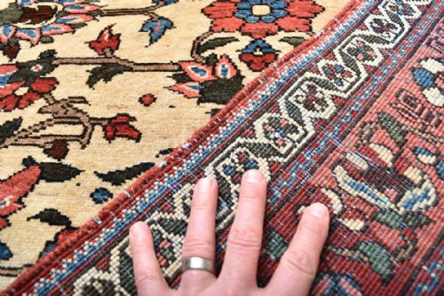 OLD BAKTIARI RUG - ADDITIONAL PHOTO 4