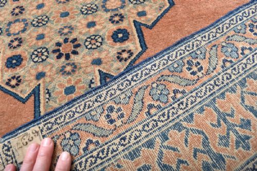 ANTIQUE DORUSH RUG - ADDITIONAL PHOTO 4
