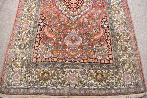 ANTIQUE PERSIAN ISFAHAN RUG - ADDITIONAL PHOTO 1