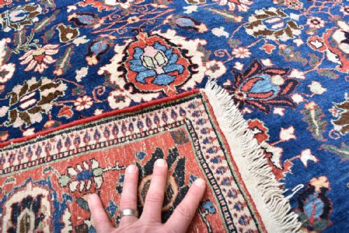 OLD PERSIAN VERAMIN RUG WITH MID BLUE GROUND - ADDITIONAL PHOTO 2