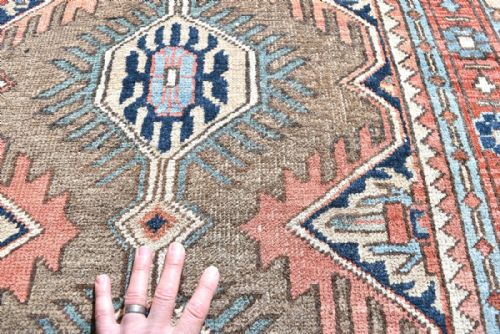 ANTIQUE PERSIAN HERIZ RUG - ADDITIONAL PHOTO 1