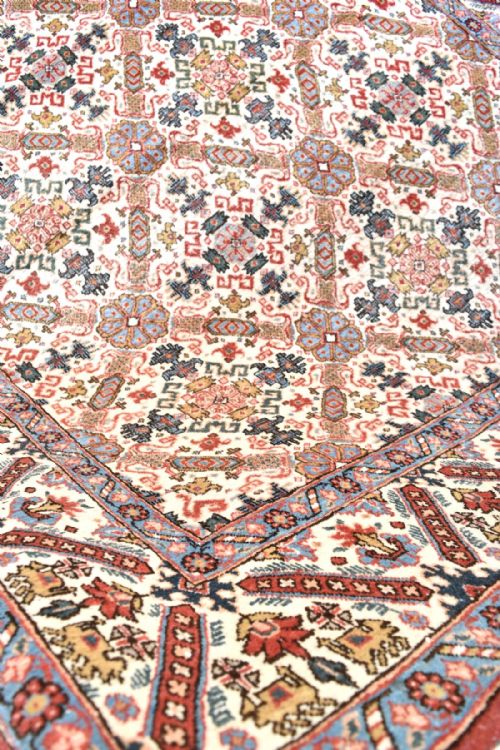 OLD PERSIAN QUM RUG - ADDITIONAL PHOTO 3