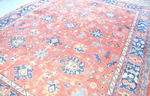 OLD TURKISH USHAK CARPET - ADDITIONAL PHOTO 2