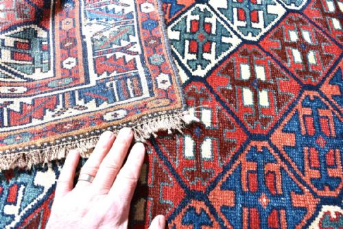 ANTIQUE PERSIAN VERAMIN VILLAGE RUG - ADDITIONAL PHOTO 3