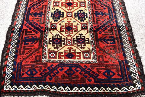 ANTIQUE BALUCH RUG - ADDITIONAL PHOTO 2
