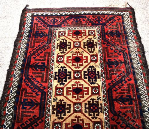 ANTIQUE BALUCH RUG - ADDITIONAL PHOTO 4