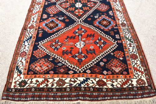 FINE OLD PERSIAN LURI RUG - ADDITIONAL PHOTO 1