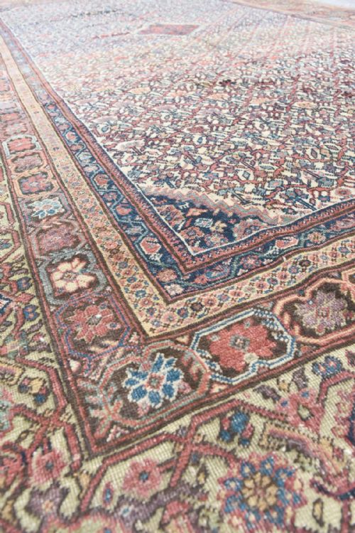ANTIQUE FERAHAN KELLEH CARPET - ADDITIONAL PHOTO 4