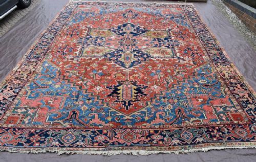 antique persian heriz carpet - CATEGORY: ANTIQUE RUGS - DATED 1900