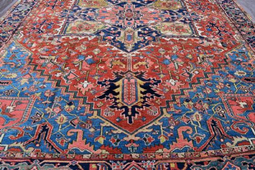 ANTIQUE PERSIAN HERIZ CARPET - ADDITIONAL PHOTO 2