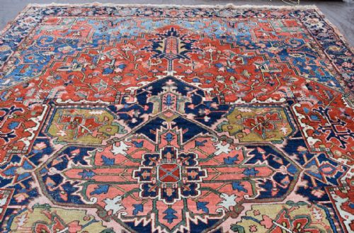 ANTIQUE PERSIAN HERIZ CARPET - ADDITIONAL PHOTO 3