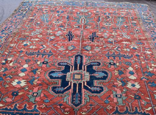 ANTIQUE HERIZ CARPET - ADDITIONAL PHOTO 2