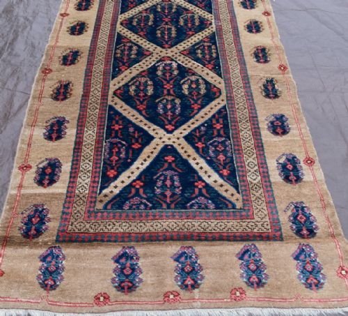 ANTIQUE SERAB RUNNER - ADDITIONAL PHOTO 1
