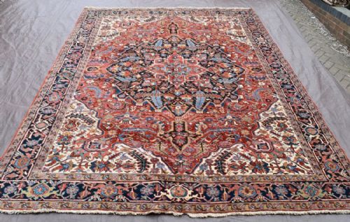old heriz carpet - CATEGORY: ANTIQUE RUGS - DATED 1920
