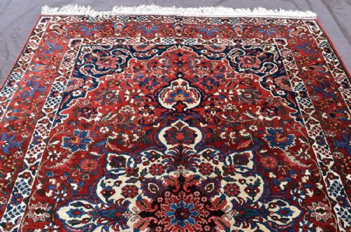 OLD BAKTIARI CARPET - ADDITIONAL PHOTO 3