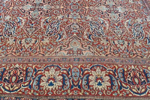 AN ANTIQUE MEHRIBAN CARPET - ADDITIONAL PHOTO 1