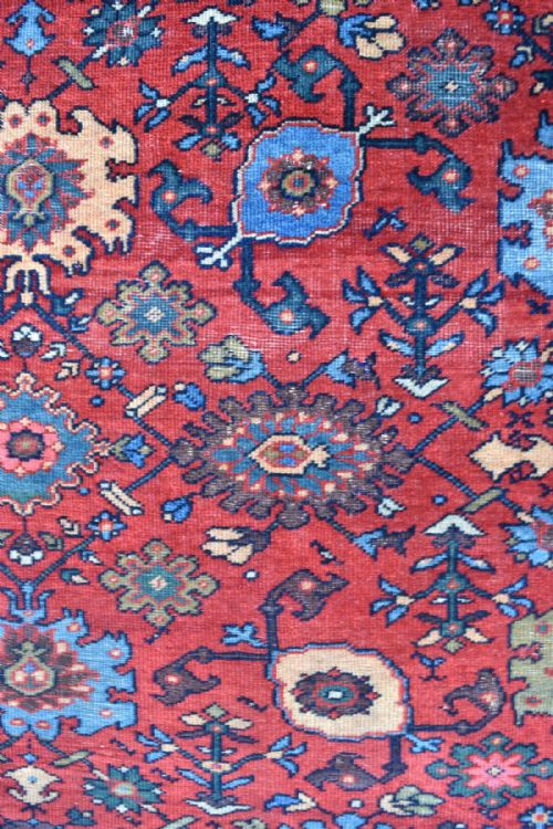 ANTIQUE FERAHAN SQUARE CARPET - ADDITIONAL PHOTO 1