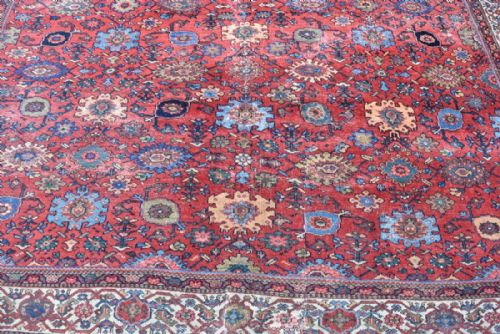 ANTIQUE FERAHAN SQUARE CARPET - ADDITIONAL PHOTO 2