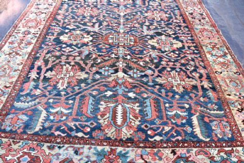 ANTIQUE HERIZ CARPET - ADDITIONAL PHOTO 1