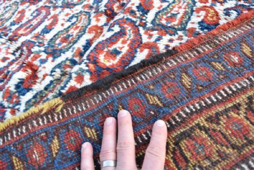 OLD KHAMSEH TRIBAL CARPET - ADDITIONAL PHOTO 4