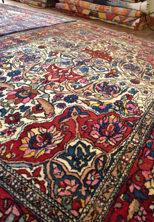 ANTIQUE PERSIAN ISFAHAN RUG - ADDITIONAL PHOTO 2