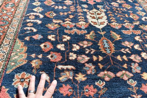 ANTIQUE SAROUK MAHAL RUG - ADDITIONAL PHOTO 5