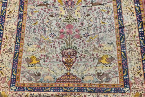 ANTIQUE PERSIAN TEHRAN CARPET OF UNUSUAL DESIGN - ADDITIONAL PHOTO 1