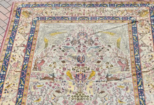 ANTIQUE PERSIAN TEHRAN CARPET OF UNUSUAL DESIGN - ADDITIONAL PHOTO 3