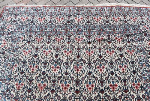 ANTIQUE PERSIAN TEHRAN CARPET OF UNUSUAL DESIGN - ADDITIONAL PHOTO 3