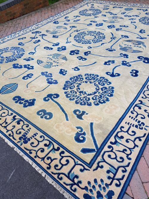 VERY LARGE ANTIQUE PEKING CARPET - ADDITIONAL PHOTO 2