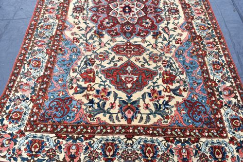 ANTIQUE PERSIAN BAKTIARI RUG ONE OF PAIR IF REQUIRED 216X133CM - ADDITIONAL PHOTO 1