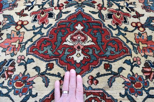ANTIQUE PERSIAN BAKTIARI RUG ONE OF PAIR IF REQUIRED 216X133CM - ADDITIONAL PHOTO 10